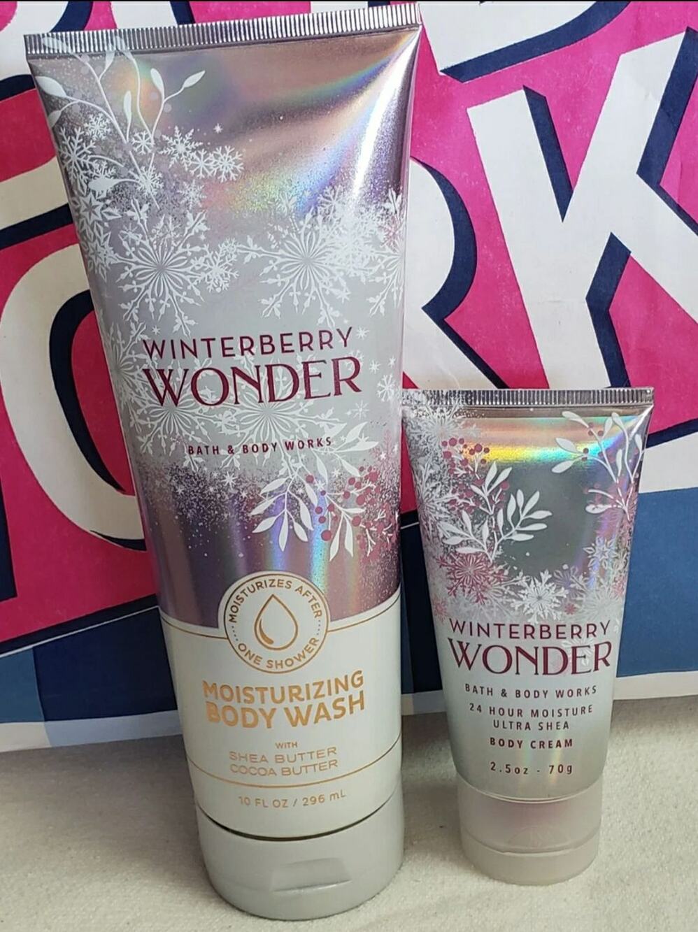 BBW Winterberry Wonder Moisturizing Body Wash & Cream Body Care Set